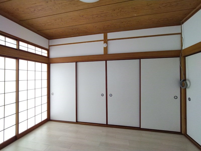 下上津役三丁目戸建 内観写真（リビング以外の居室）