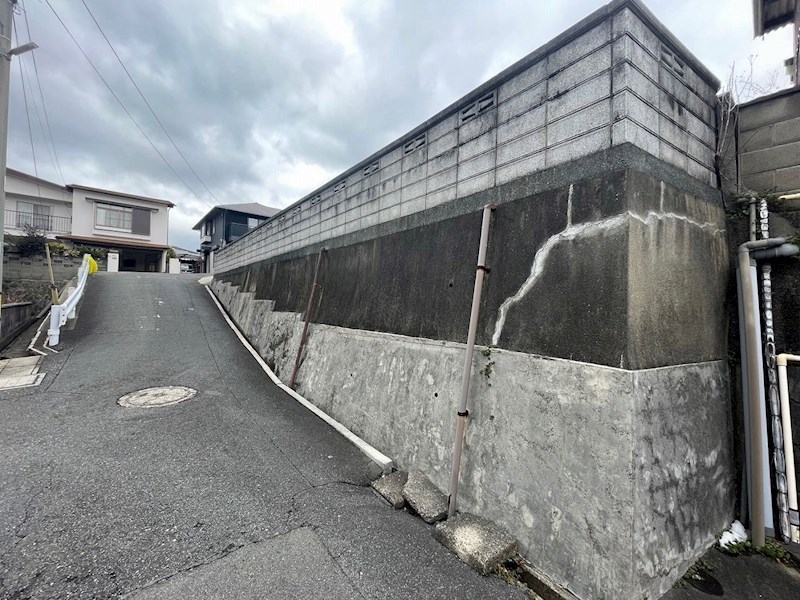 東折尾町10番土地 現地写真（前面道路含む現地写真）