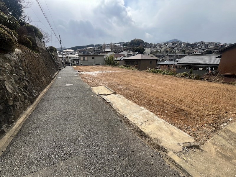 東山一丁目1番土地 現地写真（前面道路含む現地写真）