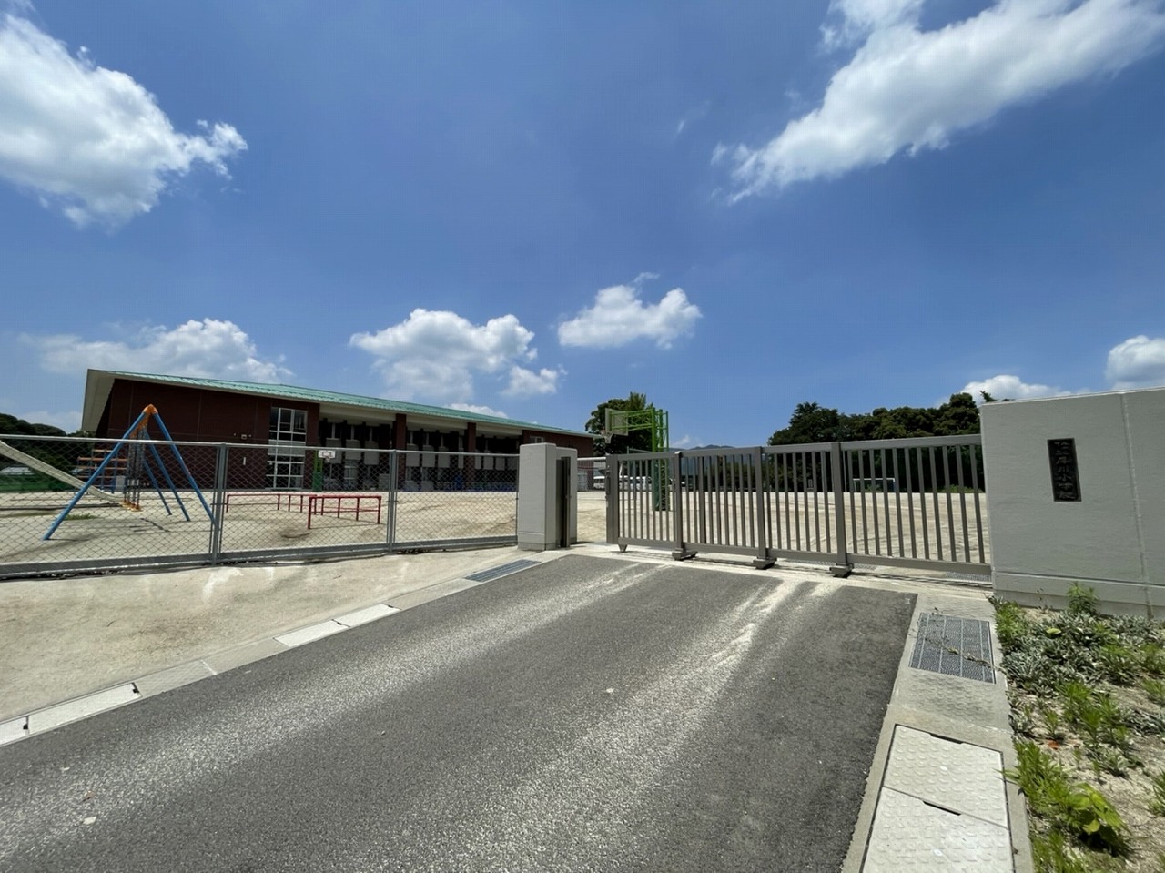 犀川古川556戸建 小学校