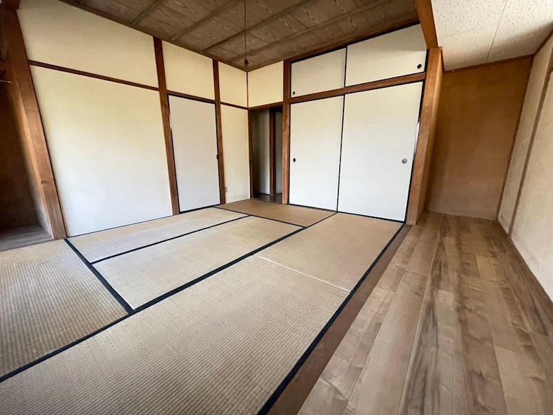 福岡県北九州市八幡東区中尾３丁目 内観写真（リビング以外の居室）