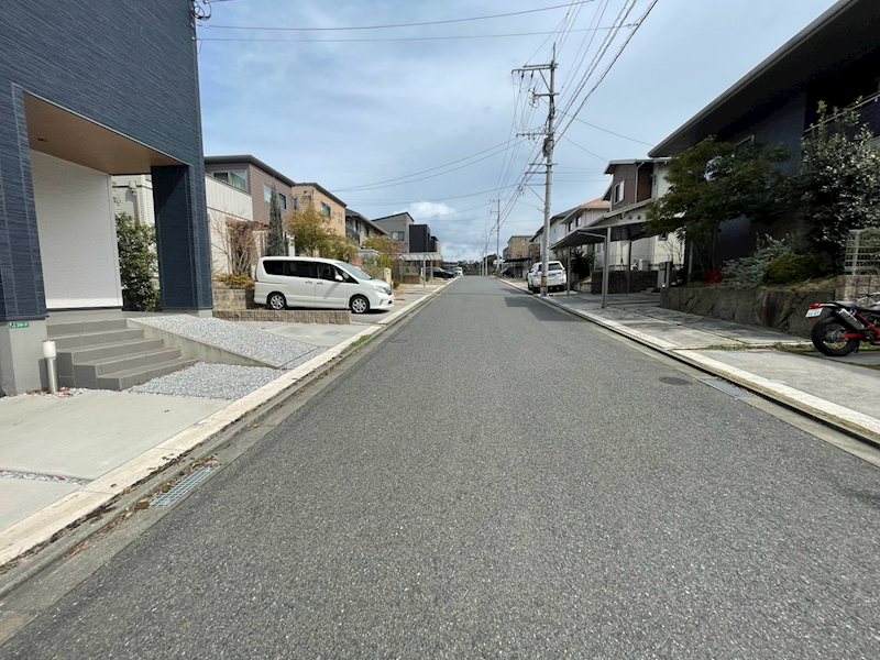 泉台二丁目戸建 現地写真（前面道路含む現地写真）