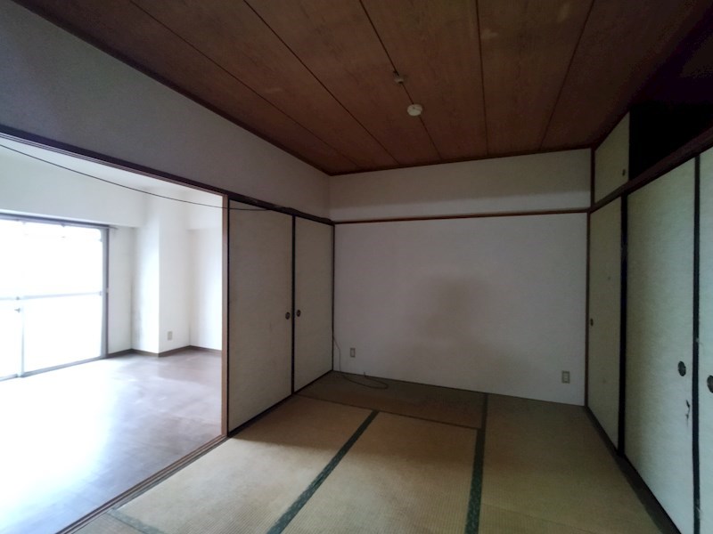 ホワイトキャッスル今池電停前 内観写真（リビング以外の居室）