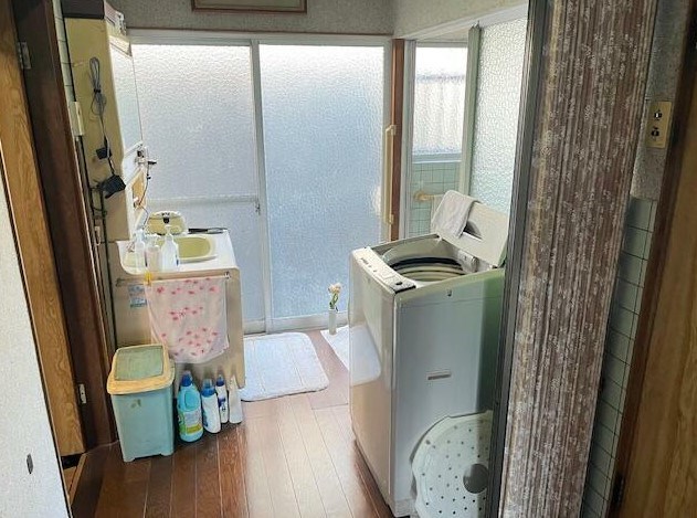大字畑戸建 内観写真（洗面台・洗面所）