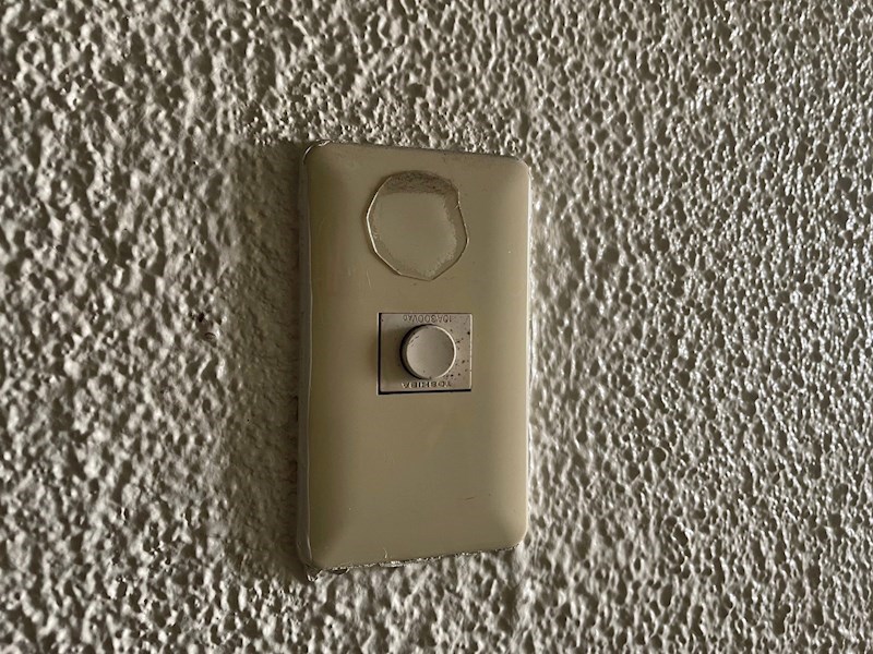 富野サマリヤマンション 現地写真（玄関）