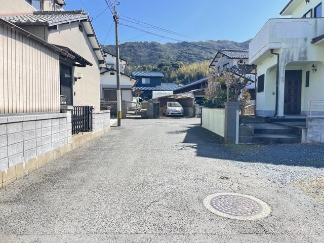 恒見町戸建 現地写真（前面道路含む現地写真）