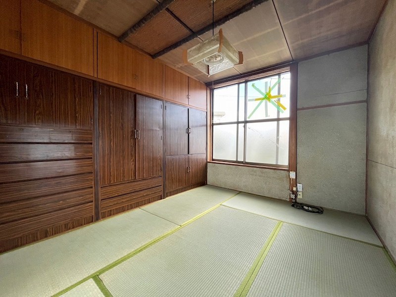 町上津役西三丁目7番貸家 内観写真（リビング以外の居室）