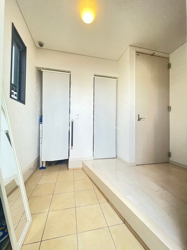 宮丸一丁目戸建 現地写真（玄関）