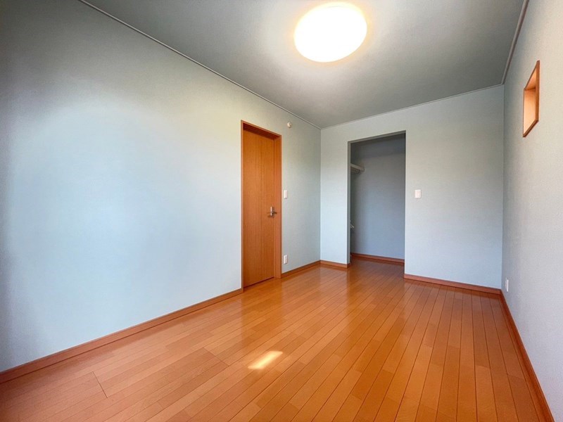 宮丸一丁目戸建 内観写真（リビング以外の居室）