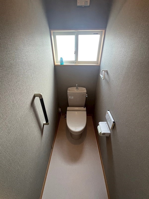宮丸一丁目戸建 内観写真（トイレ）