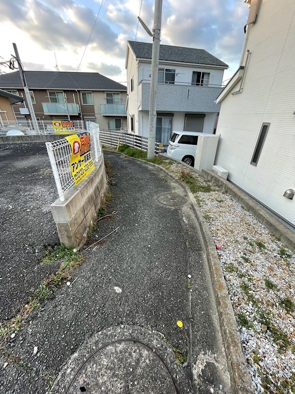 泉台二丁目土地 現地写真（前面道路含む現地写真）