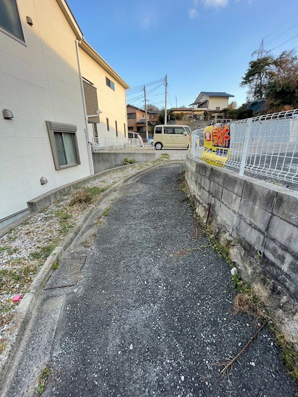 泉台二丁目土地 現地写真（前面道路含む現地写真）