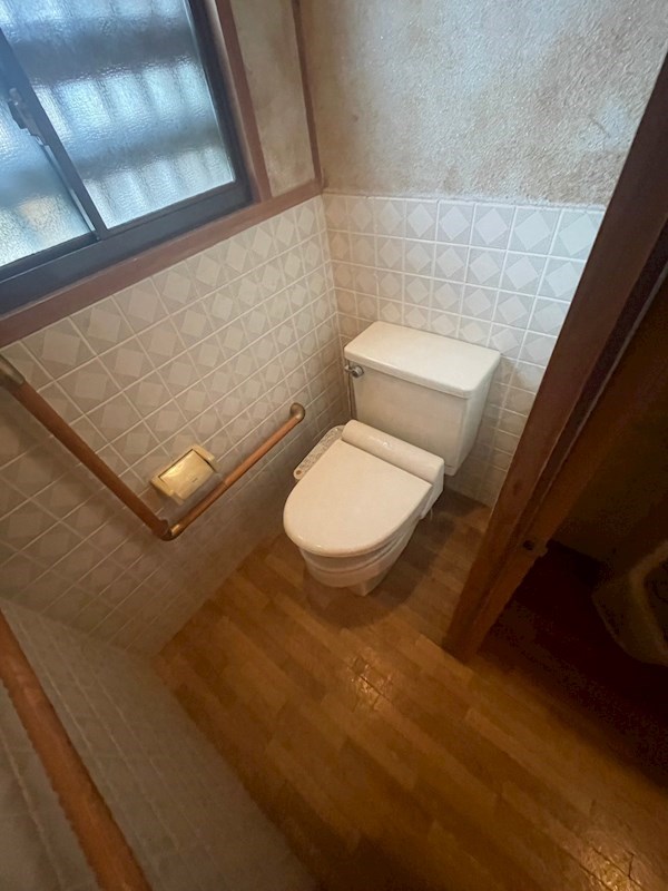 霧ヶ丘二丁目13番戸建 内観写真（トイレ）