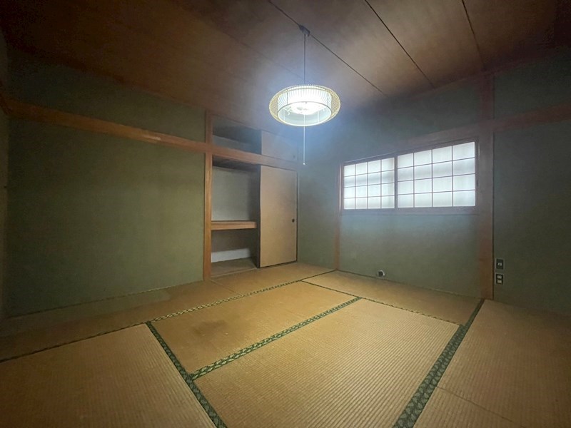霧ヶ丘二丁目13番戸建 内観写真（リビング以外の居室）