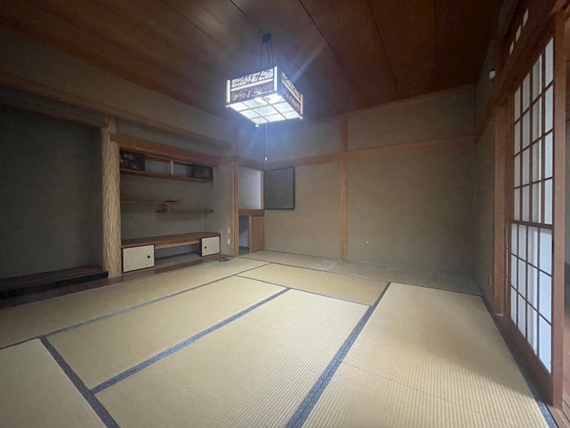 霧ヶ丘二丁目13番戸建 内観写真（リビング以外の居室）