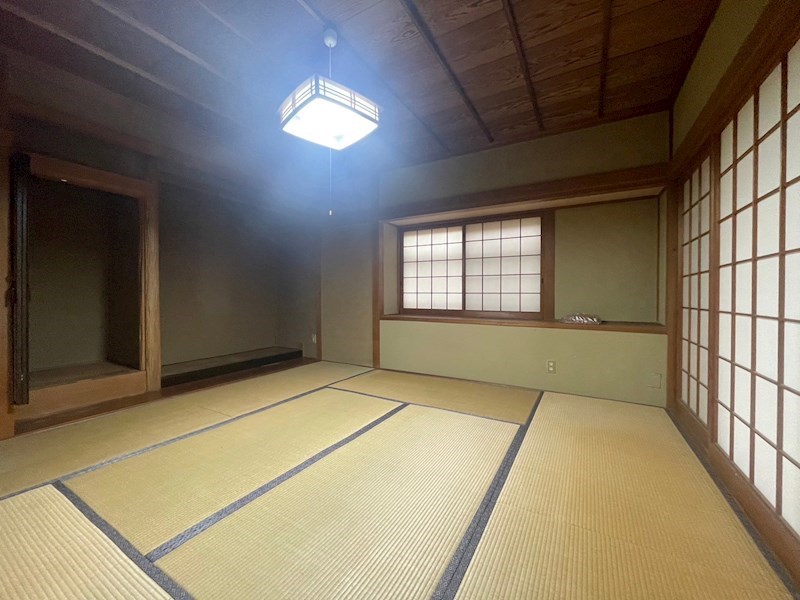 霧ヶ丘二丁目13番戸建 内観写真（リビング以外の居室）