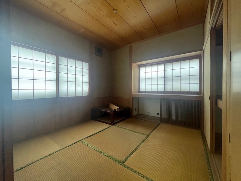 霧ヶ丘二丁目13番戸建 内観写真（リビング以外の居室）