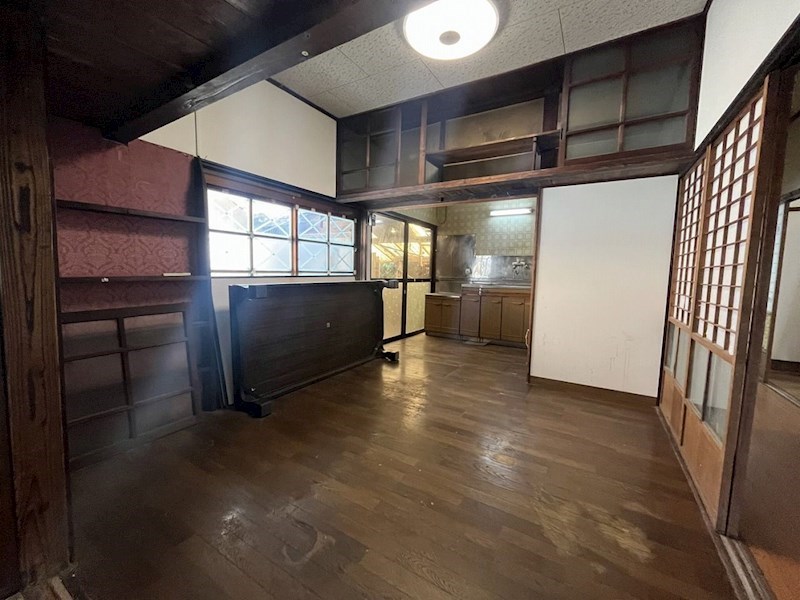 谷町二丁目12番戸建 内観写真（リビング）