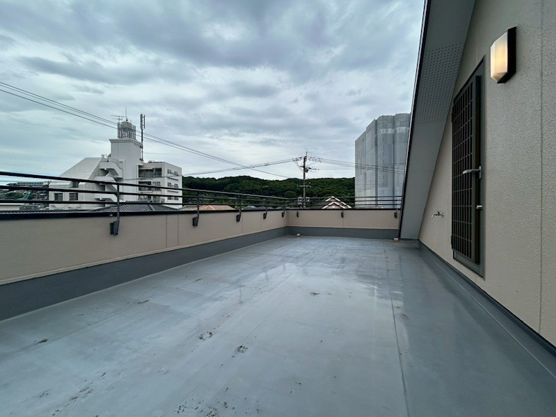 祝町二丁目戸建 現地写真（バルコニー）