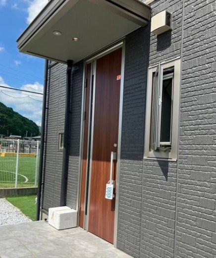 高野四丁目戸建 現地写真（玄関）