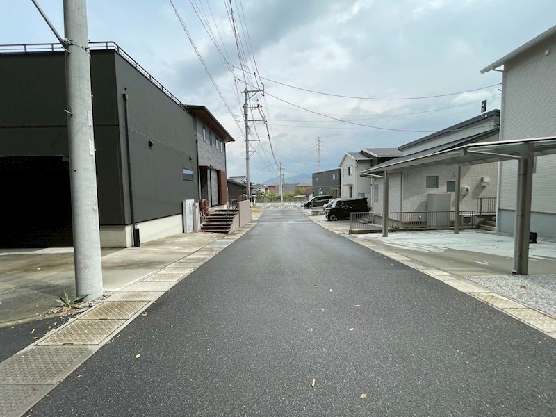 高野四丁目戸建 現地写真（前面道路含む現地写真）
