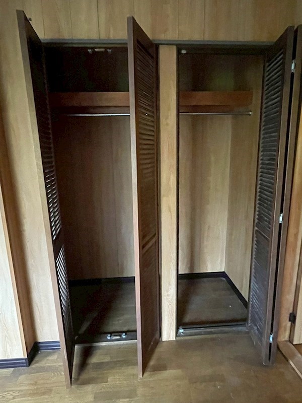 中間二丁目8番戸建 内観写真（収納）