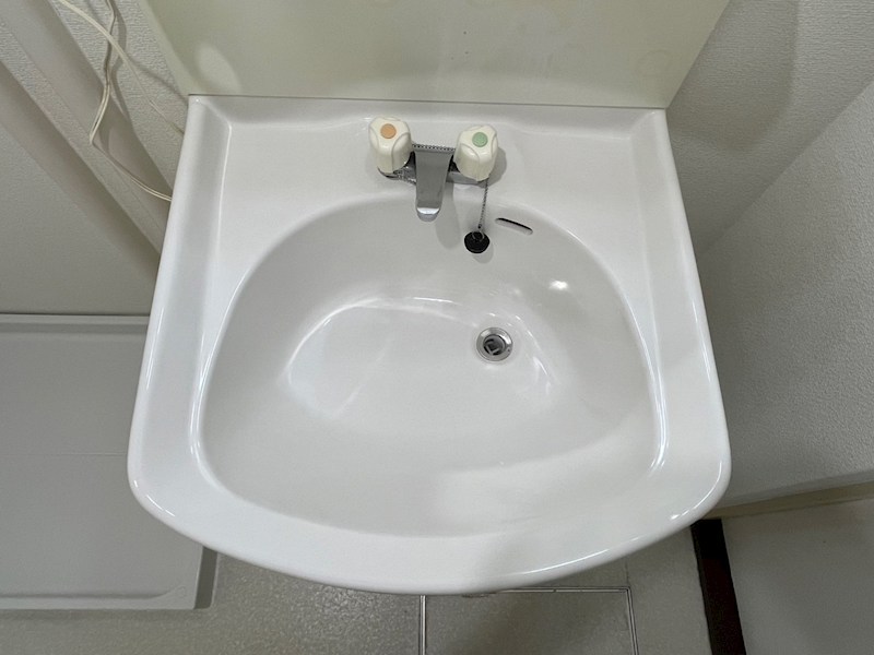 エメラルドマンション茶売A棟 内観写真（洗面台・洗面所）