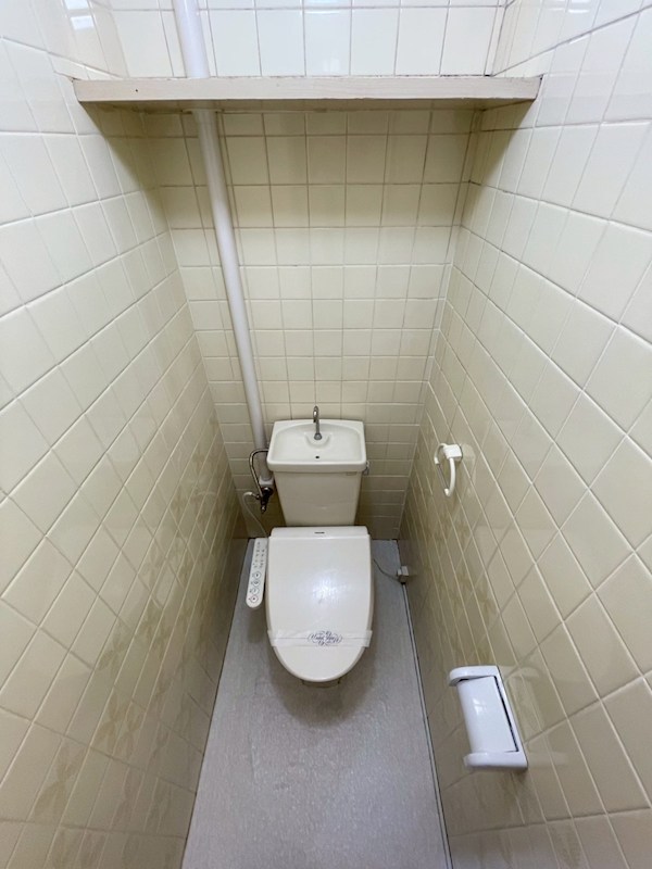 エメラルドマンション茶売A棟 内観写真（トイレ）