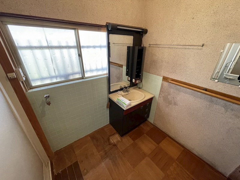 南高陽16番戸建 内観写真（洗面台・洗面所）