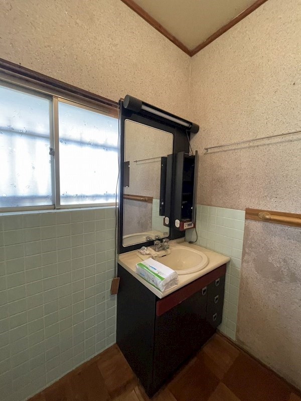 南高陽16番戸建 内観写真（洗面台・洗面所）
