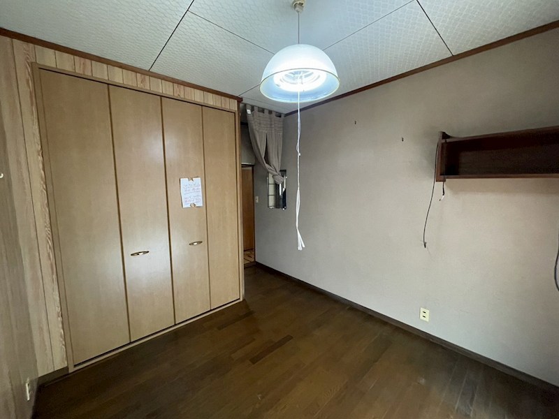 南高陽16番戸建 内観写真（リビング以外の居室）