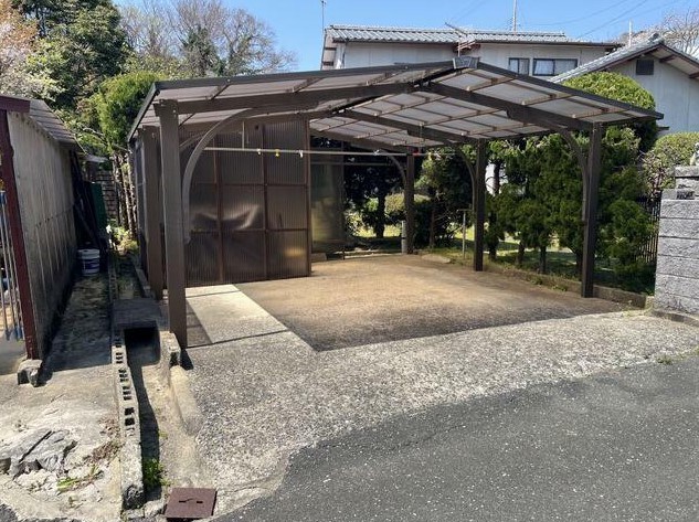 白野江三丁目戸建 現地写真（駐車場）