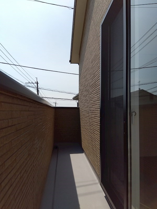 湯川三丁目戸建B棟 現地写真（バルコニー）