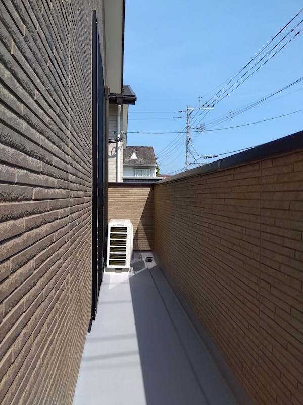 湯川三丁目戸建B棟 現地写真（バルコニー）
