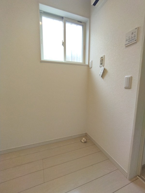 大字感田戸建 内観写真（洗面台・洗面所）