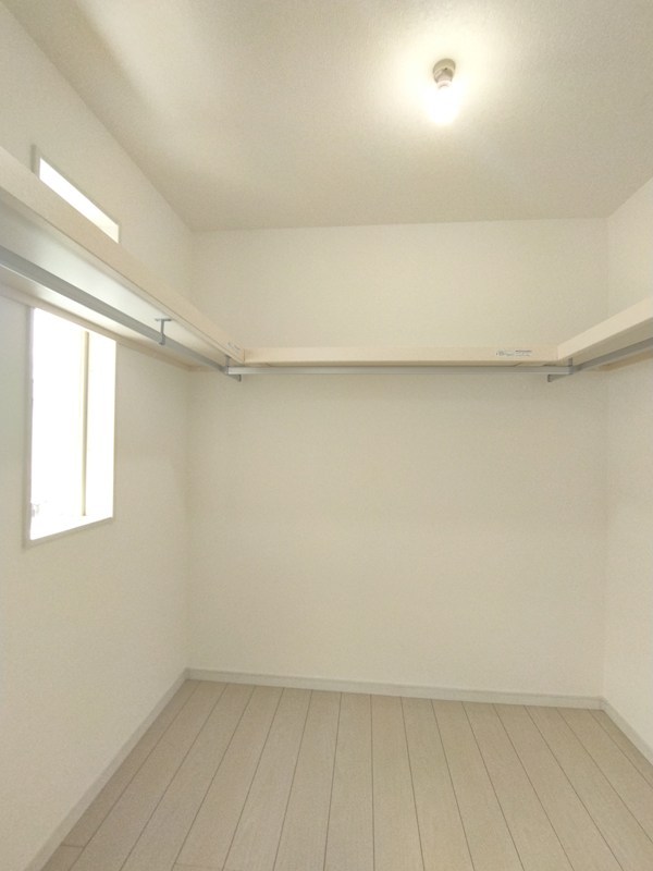 大字感田戸建 内観写真（収納）