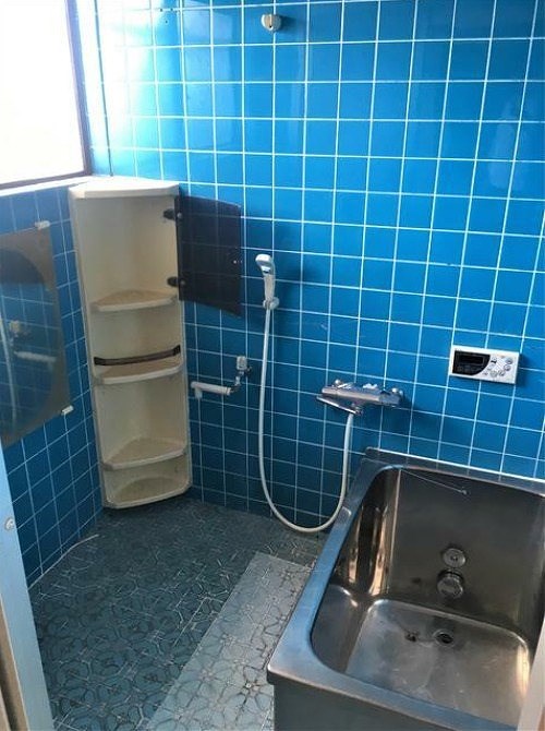 帆柱二丁目13番戸建 内観写真（浴室）