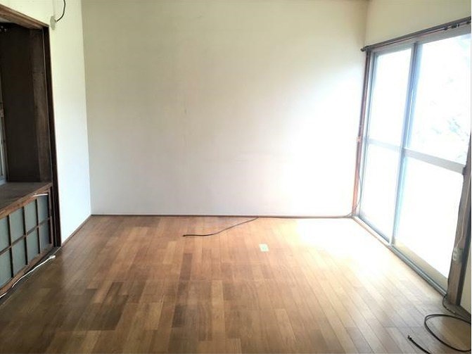 帆柱二丁目13番戸建 内観写真（リビング以外の居室）