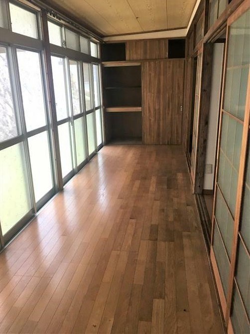 帆柱二丁目13番戸建 内観写真（リビング以外の居室）