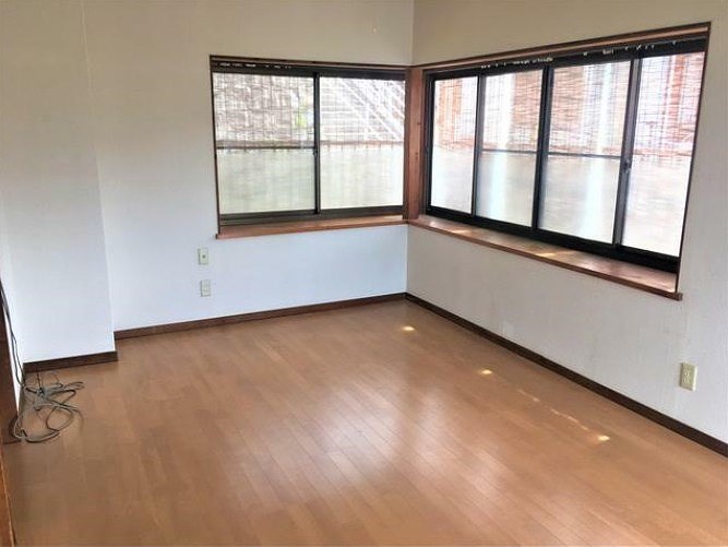 帆柱二丁目13番戸建 内観写真（リビング以外の居室）