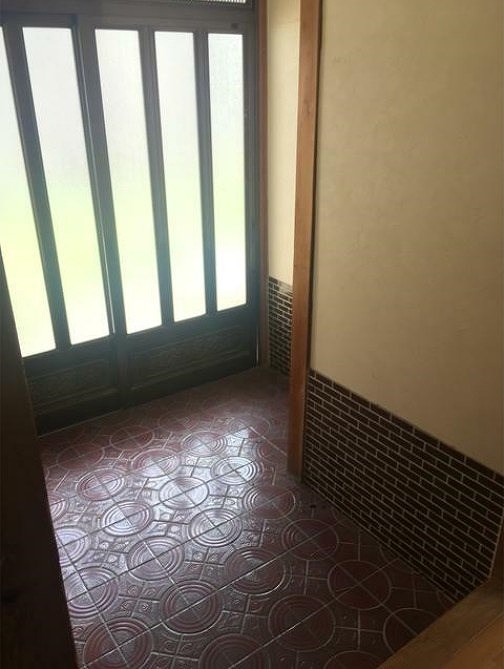 帆柱二丁目13番戸建 現地写真（玄関）
