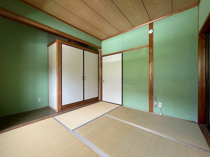 深坂二丁目1番戸建 内観写真（リビング以外の居室）