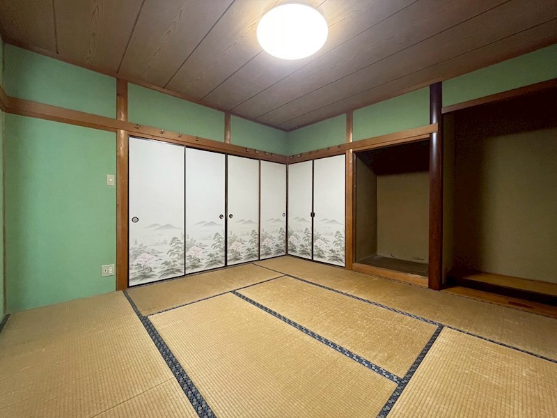 深坂二丁目1番戸建 内観写真（リビング以外の居室）