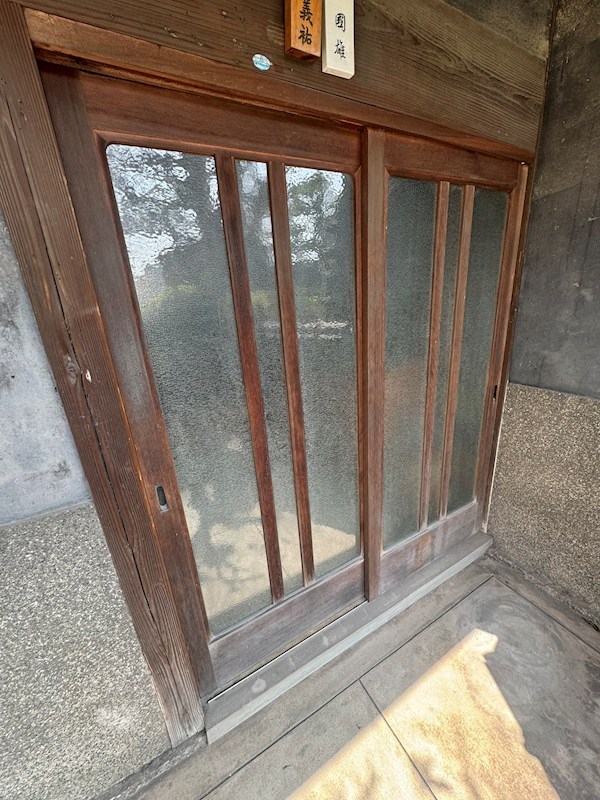 天籟寺二丁目戸建 現地写真（玄関）