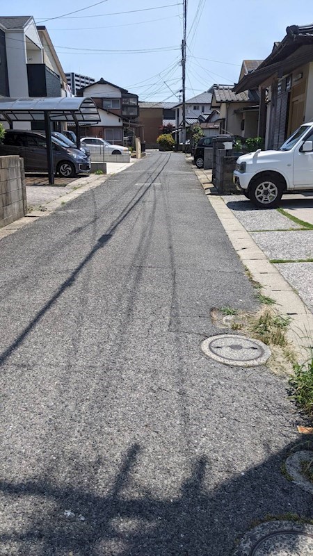 湯川新町二丁目戸建 現地写真（前面道路含む現地写真）