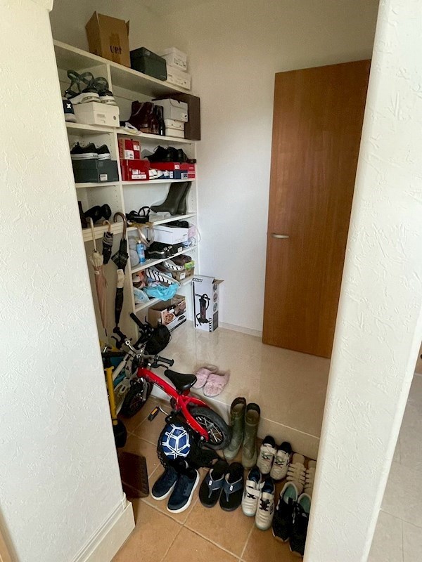 土手ノ内三丁目戸建 内観写真（収納）