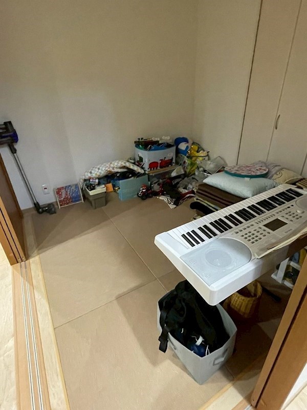 土手ノ内三丁目戸建 内観写真（リビング以外の居室）