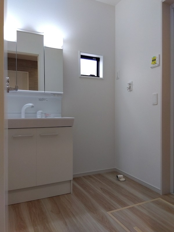 黒住町新築戸建1号棟　1期 内観写真（洗面台・洗面所）