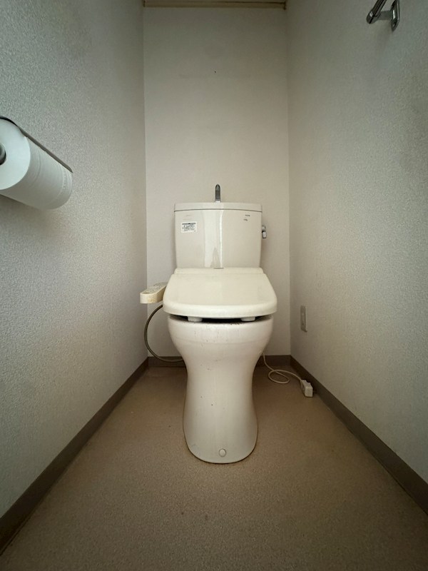リヴィエール鷹の巣 内観写真（トイレ）