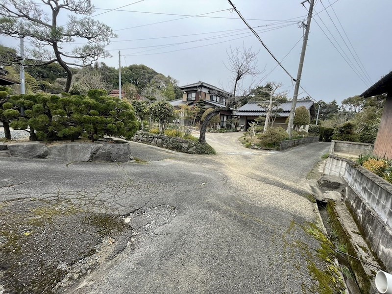 大字長木64番土地 現地写真（前面道路含む現地写真）